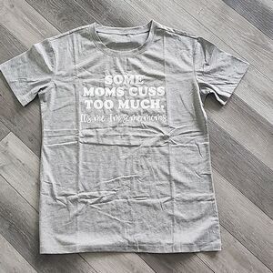 WOMEN'S LARGE GRAPHIC TEE